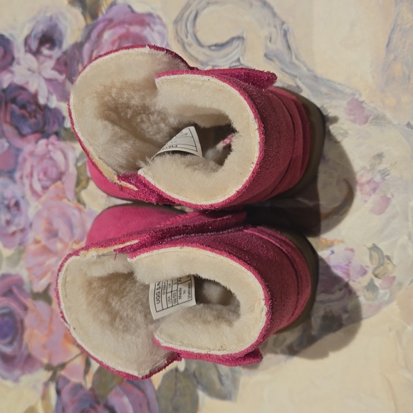 Fuchsia UGG Leather Infant Boots  Size 2/3 Booties Baby Hot Pink Suede Fleece - Picture 5 of 10